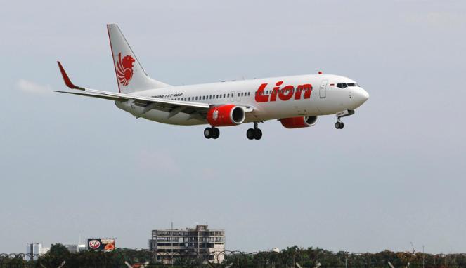 Pesawat Lion Air Tergelincir di Laut Airport Ngurah Rai Bali