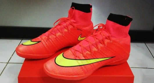 Harga Sepatu Futsal Merek Terkenal