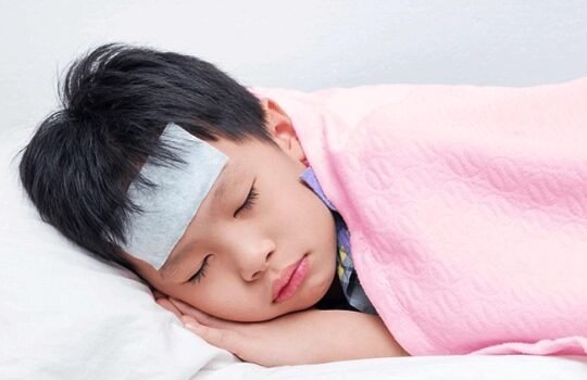 Daftar Obat Demam Anak Bisa Beli di Apotik Manjur