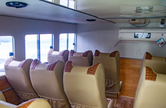 Keunggulan Fast Boat Dibandingkan Transportasi Lain