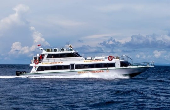 Tips Aman Naik Fast Boat dari Lombok ke Padang Bai untuk Wisatawan Baru