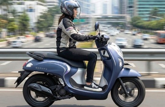 Tips Mengendarai Motor Matic Agar Perjalananmu Lancar dan Aman